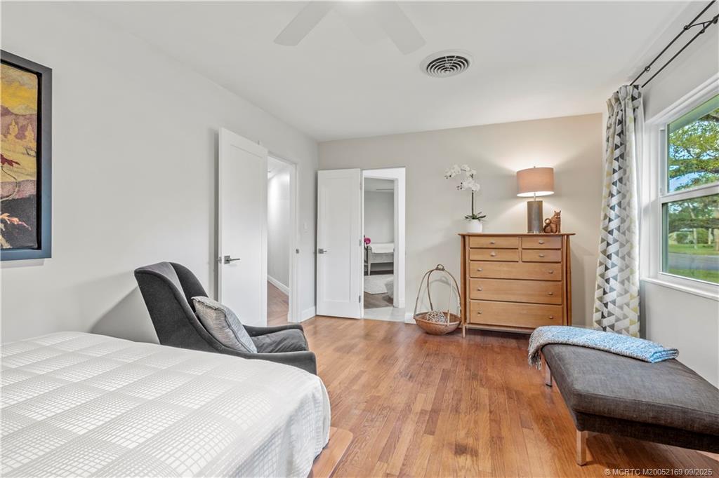 1001 South 11th Street Fort Pierce, FL 34950 - Photo 61 of 80 a bedroom with a bed and furniture