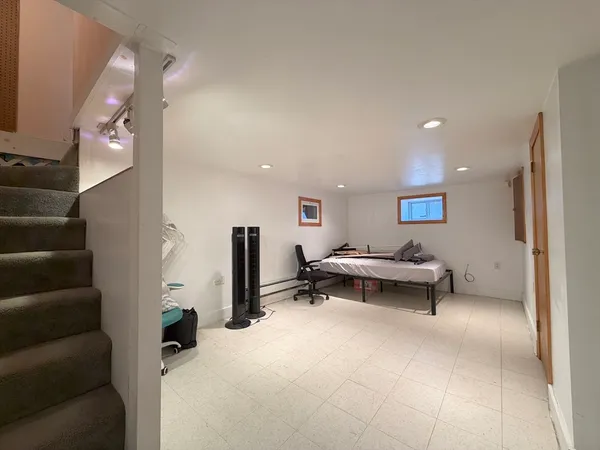 $4,000 | 10 West Elm Avenue, Quincy, MA 02170