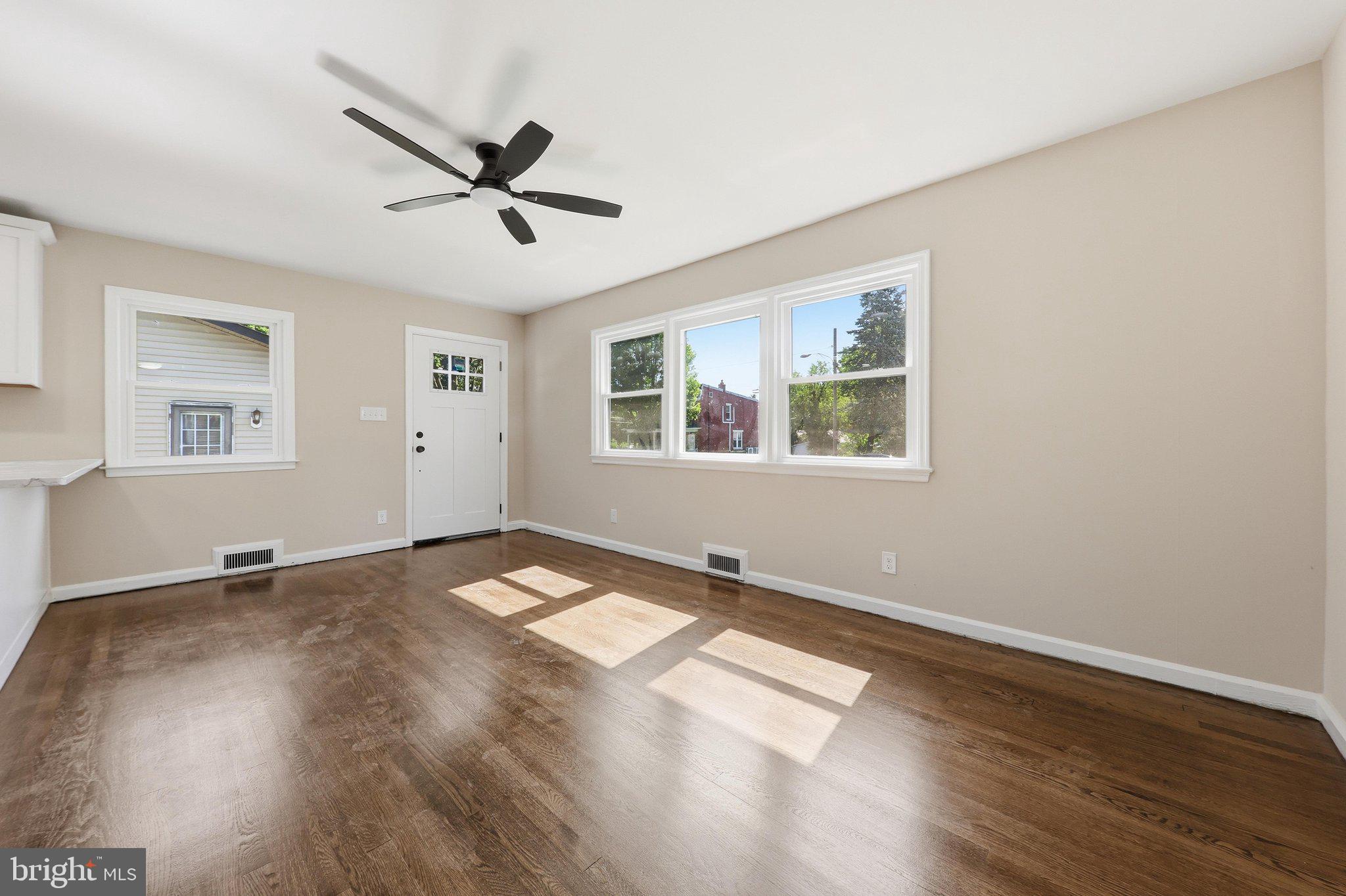 815 Trail Avenue Frederick, MD 21701 - Photo 3 of 20 Living Room