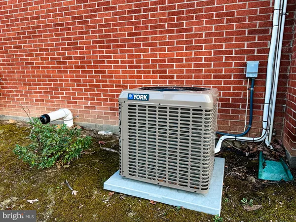 $250,000 | 14407 North Bel Air Drive Southwest, Cumberland, MD 21502