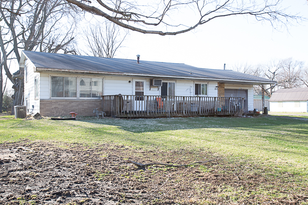 213 North 2nd Street Secor, IL 61771 - Photo 2 of 23