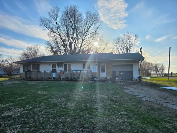 $115,000 | 213 North 2nd Street, Secor, IL 61771