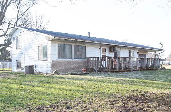 $115,000 | 213 North 2nd Street, Secor, IL 61771