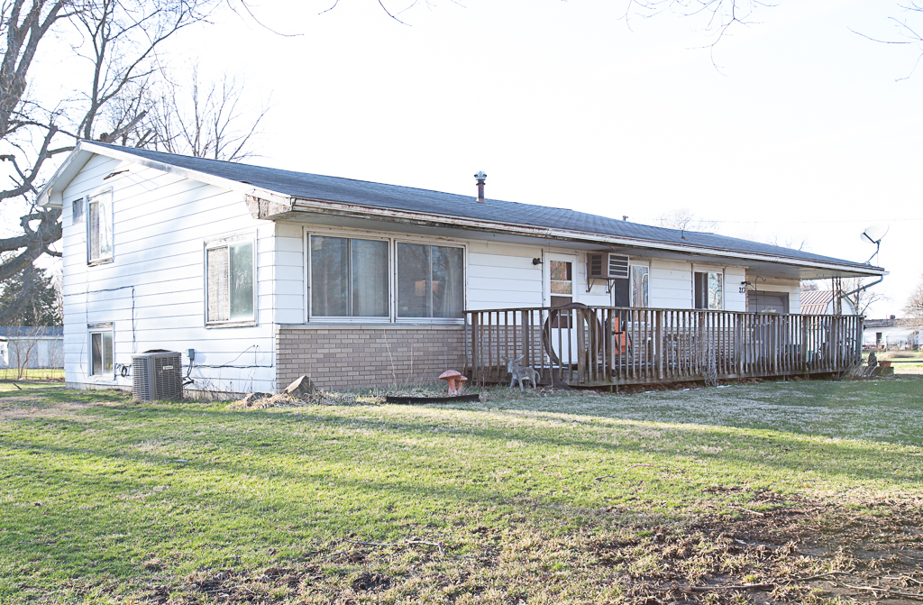 213 North 2nd Street Secor, IL 61771 - Photo 4 of 23