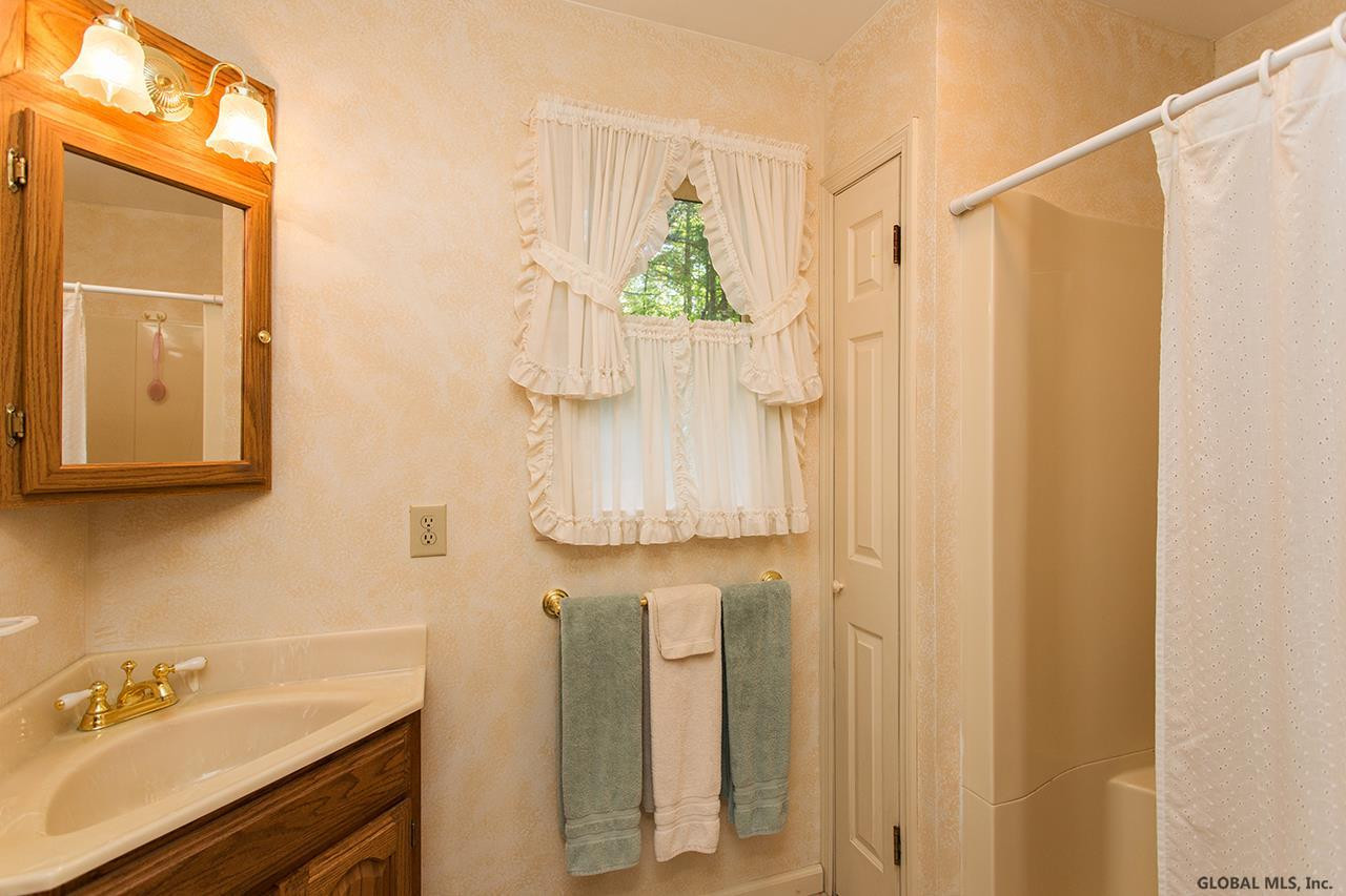 10 Round Table Road Saratoga Springs, NY 12866 - Photo 14 of 25 Photo 14