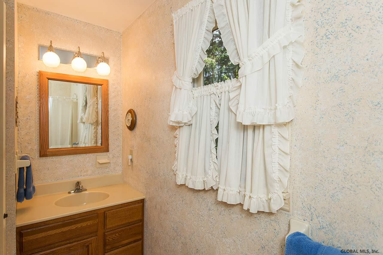 10 Round Table Road Saratoga Springs, NY 12866 - Photo 18 of 25 Photo 18