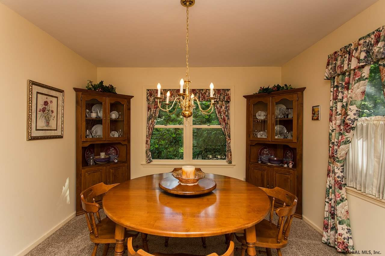 10 Round Table Road Saratoga Springs, NY 12866 - Photo 4 of 25 Photo 4