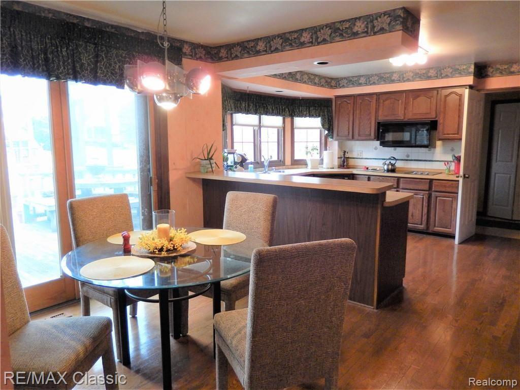 30760 Country Ridge Circle Farmington, MI 48331 - Photo 10 of 27 country8.jpg
