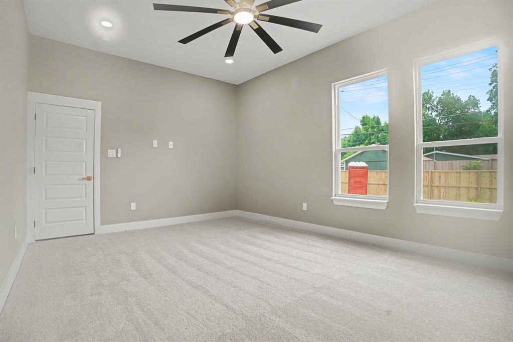2506 Gross Road Dallas, TX 75228 - Photo 20 of 26 Gallery Image 20