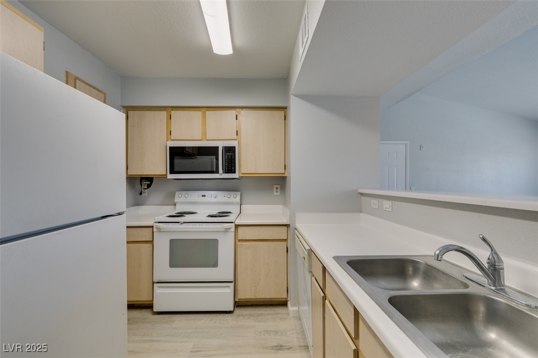 8101 West Flamingo Road, Unit 2113 Las Vegas, NV 89147 - Photo 23 of 36