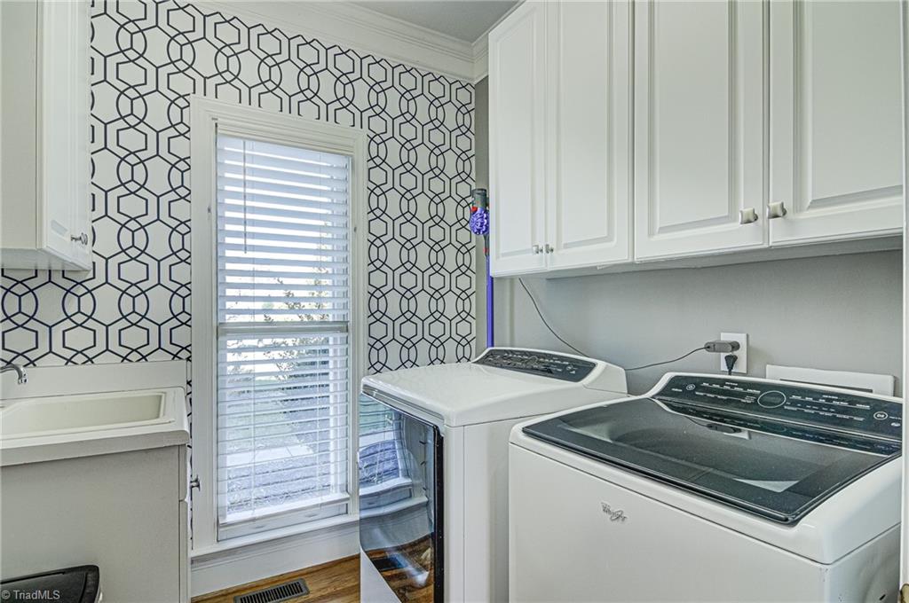 8805 Case Ridge Drive Oak Ridge, NC 27310 - Photo 29 of 45