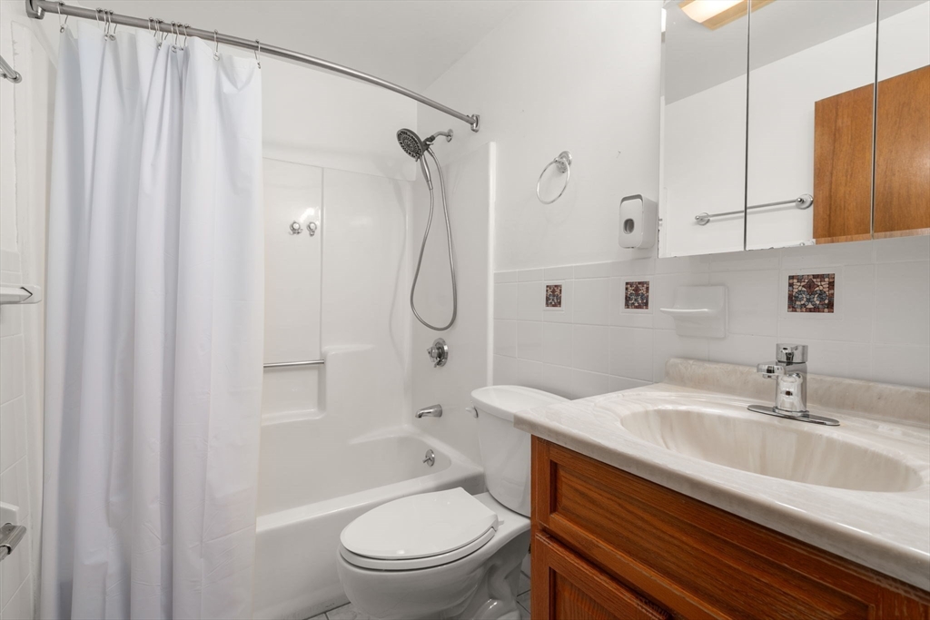 83 Victoria Heights Road, Unit 83 Boston, MA 02136 - Photo 15 of 26 Gallery Image 15