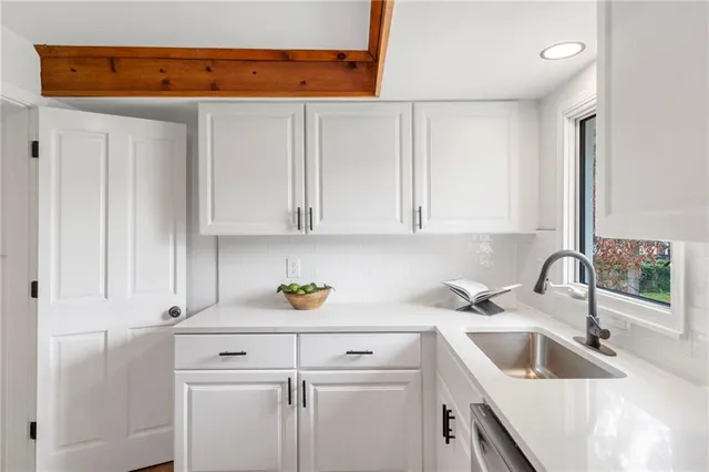 $308,900 | 710 East 73rd Street, Kansas City, MO 64131