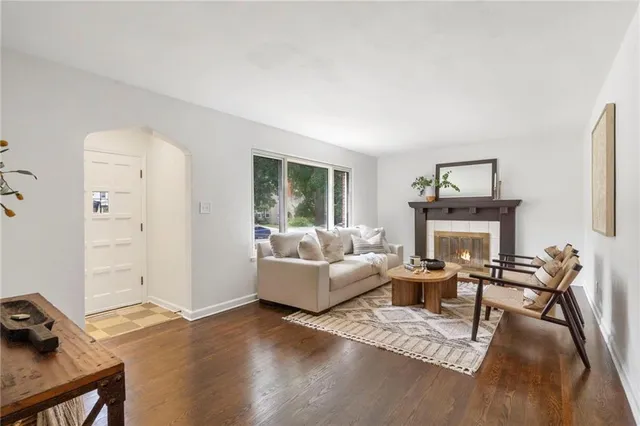 $308,900 | 710 East 73rd Street, Kansas City, MO 64131