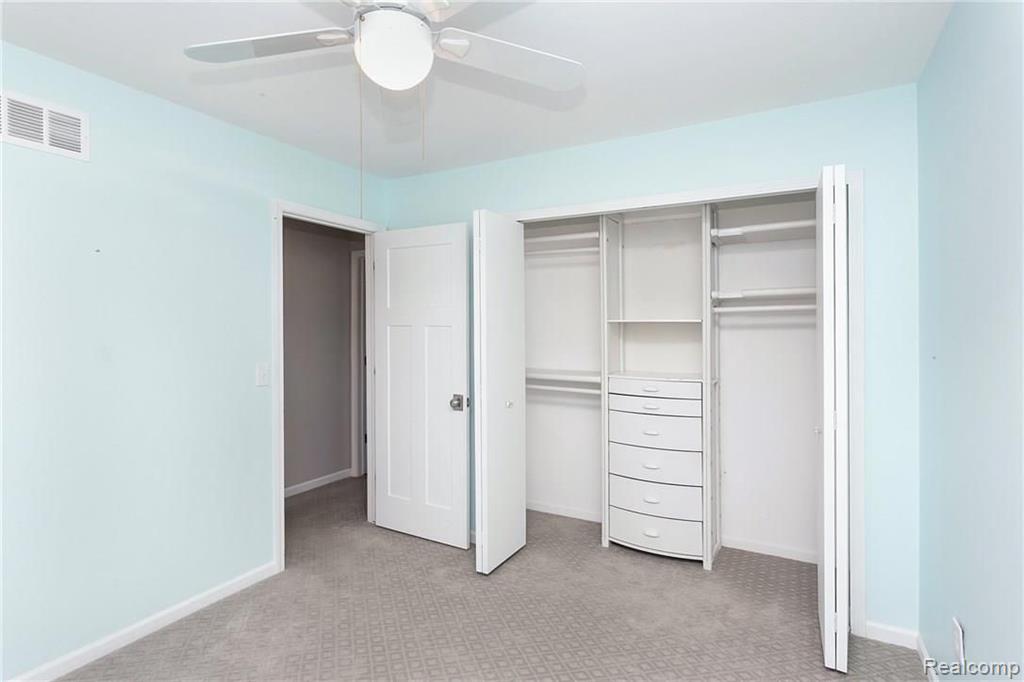 18674 West Thirteen Mile Road, Unit 6 Franklin, MI 48025 - Photo 24 of 38