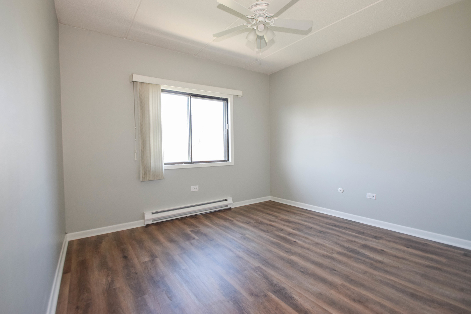 962 North Rohlwing Road, Unit 201A Addison, IL 60101 - Photo 11 of 16 Gallery Image 11