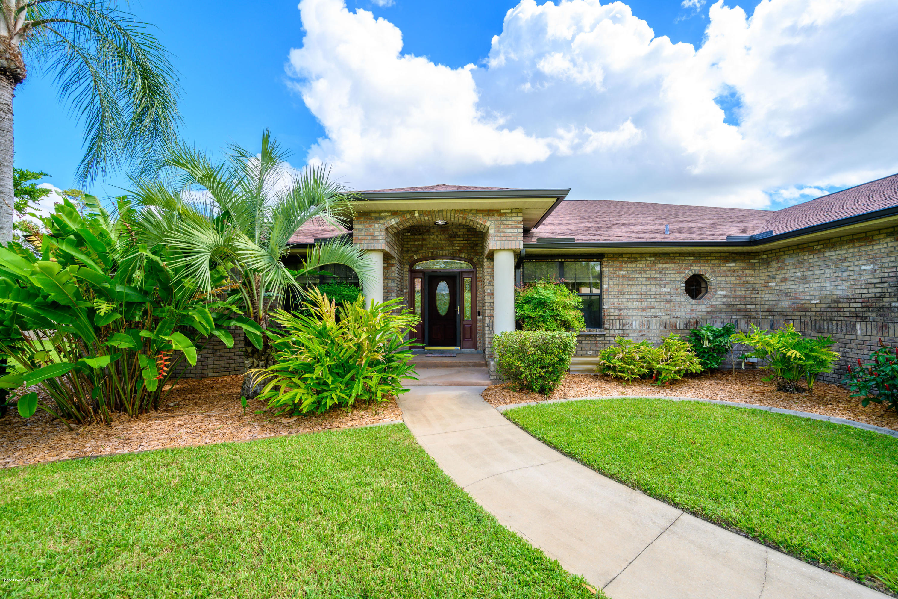 3900 Hunters Ridge Way Titusville, FL 32796 - Photo 5 of 67 NZ7_8677