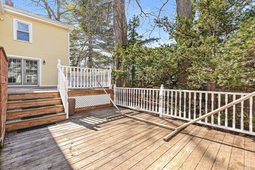 53 Lake Street Winchester, MA 01890 - Photo 25 of 31