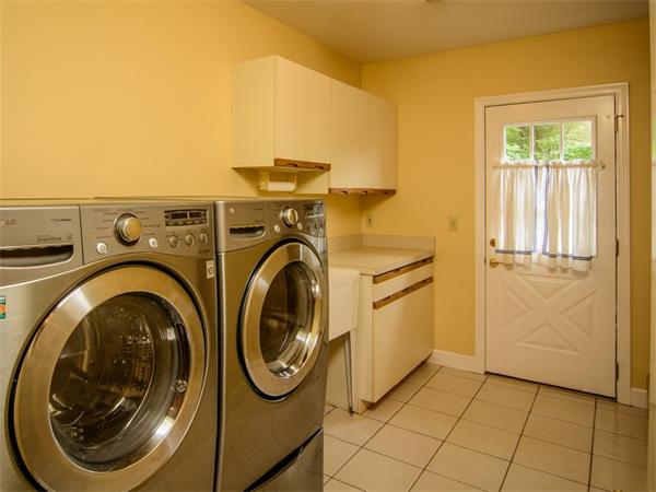 8 Stratton Drive Westborough, MA 01581 - Photo 13 of 30 a utility room with dryer and washer
