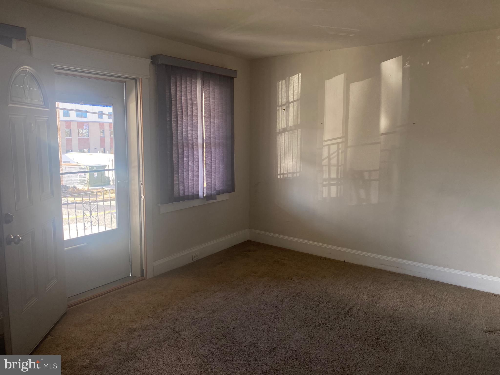 1459 Lawrence Road Havertown, PA 19083 - Photo 4 of 18
