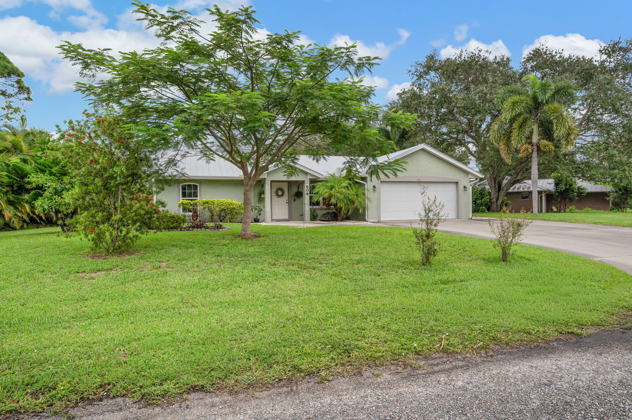 606 Gregory Street Fort Pierce, FL 34982 - Photo 1 of 27 Front View