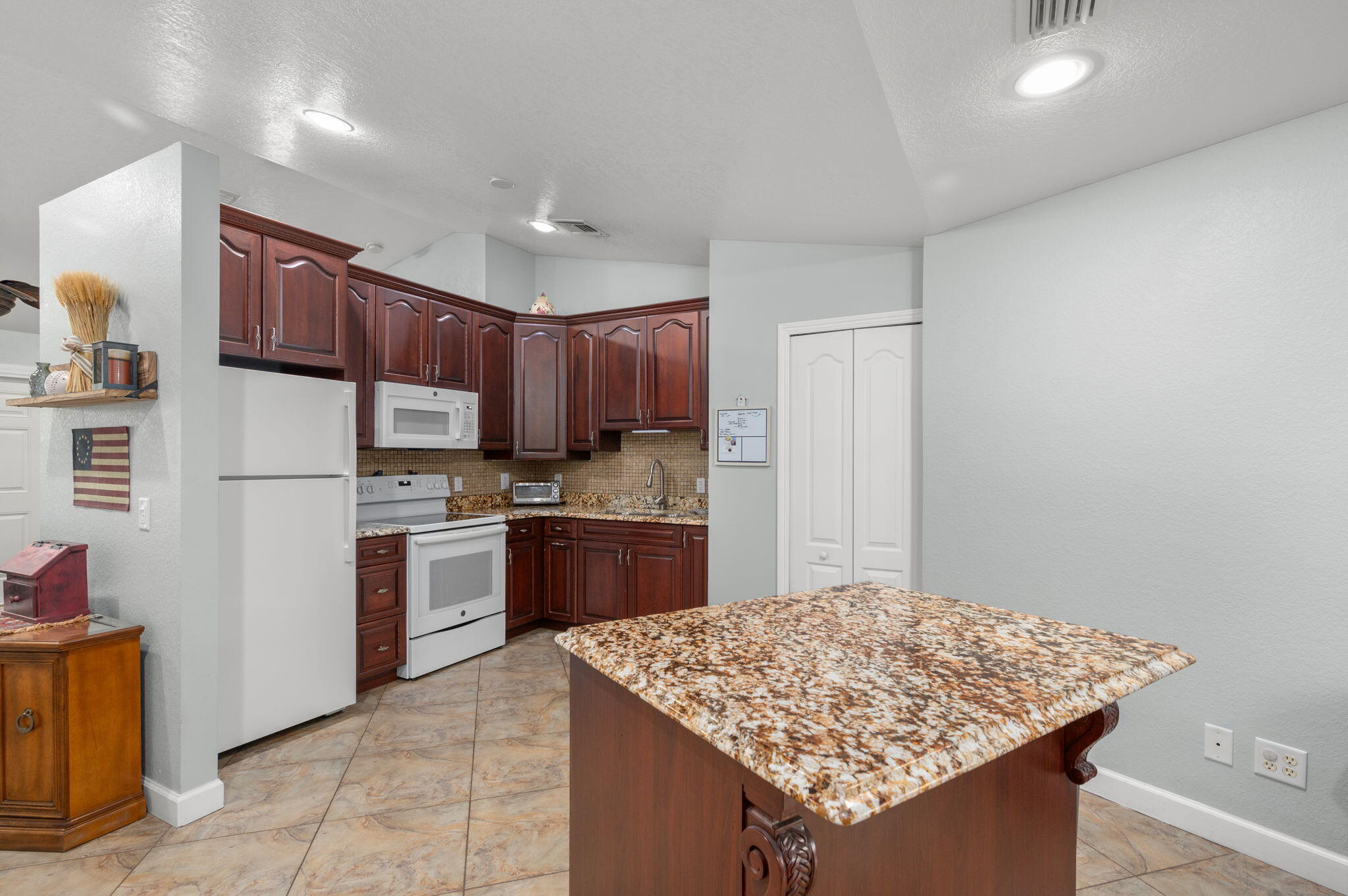 606 Gregory Street Fort Pierce, FL 34982 - Photo 11 of 27 Kitchen
