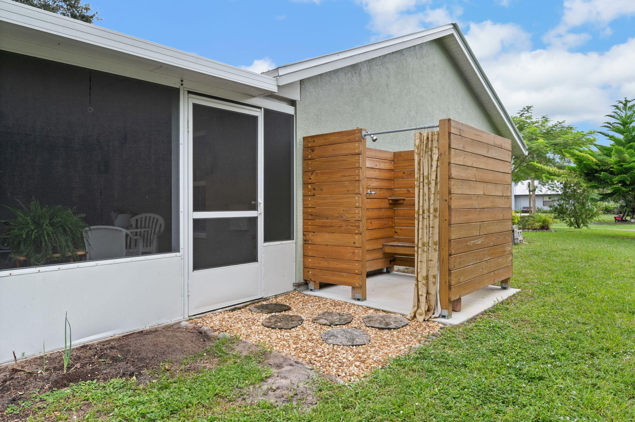 606 Gregory Street Fort Pierce, FL 34982 - Photo 22 of 27 Outdoor Shower