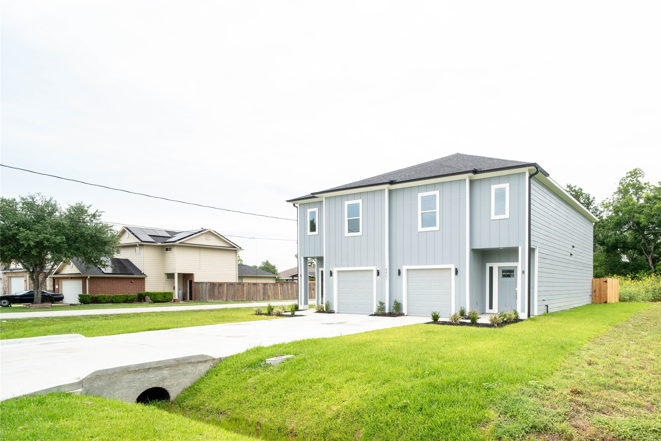 4401 Alvin Street, Unit A Houston, TX 77051 - Photo 11 of 12 4401 Alvin St. YOUR NEW HOME!