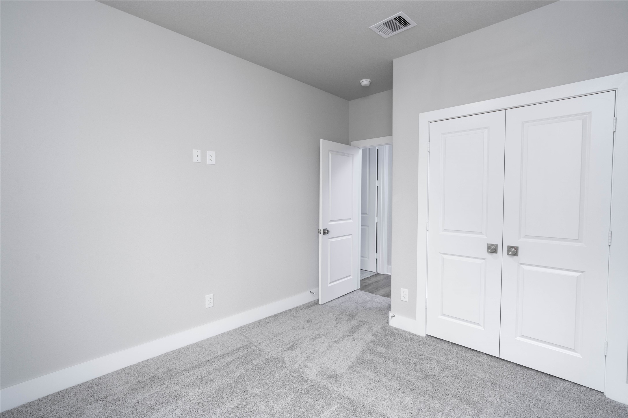 4401 Alvin Street, Unit A Houston, TX 77051 - Photo 6 of 12 Secondary bedrooms comes fully wired for easy TV mounting