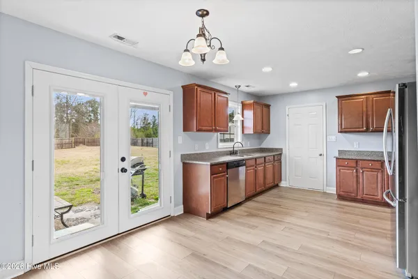 $2,150 | 111 Louie Lane, Jacksonville, NC 28540