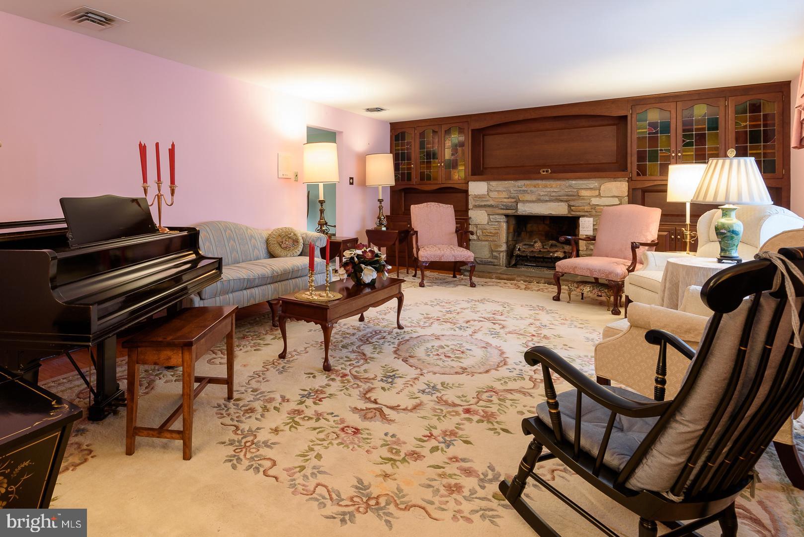 2915 Tower Road Huntingdon Valley, PA 19006 - Photo 11 of 106 Living Room
