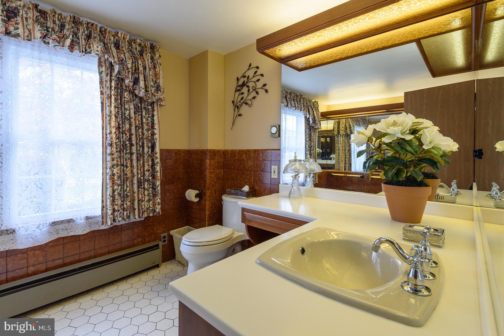 2915 Tower Road Huntingdon Valley, PA 19006 - Photo 15 of 106 Gallery Image 15