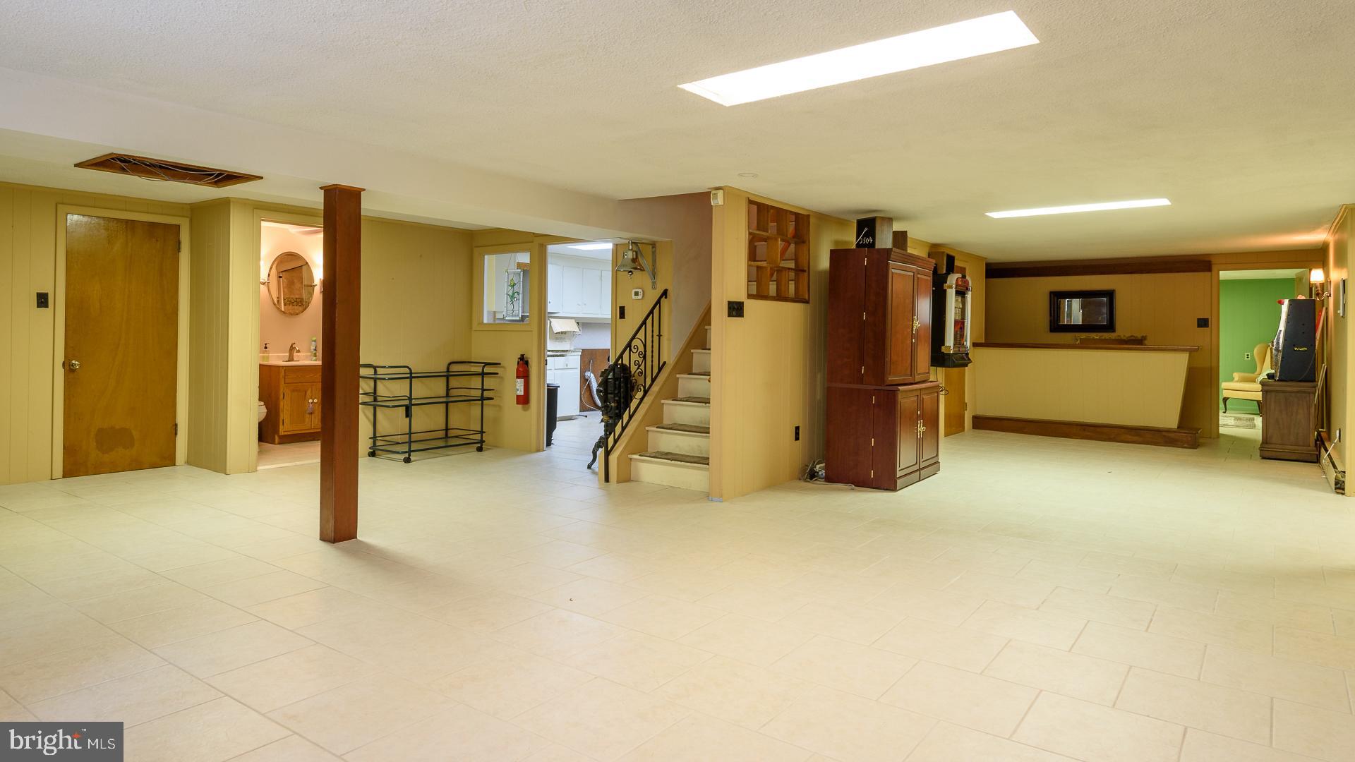 2915 Tower Road Huntingdon Valley, PA 19006 - Photo 59 of 106 Finished basement