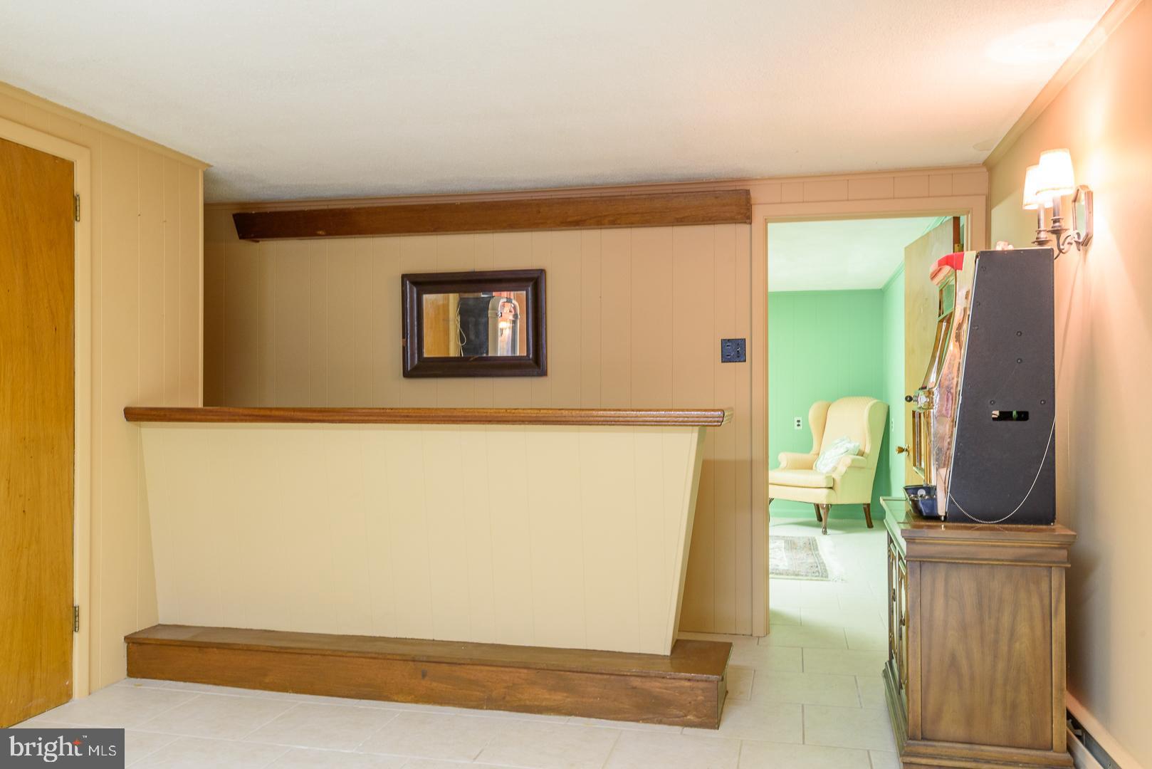 2915 Tower Road Huntingdon Valley, PA 19006 - Photo 65 of 106 Basement Bar (Wet)