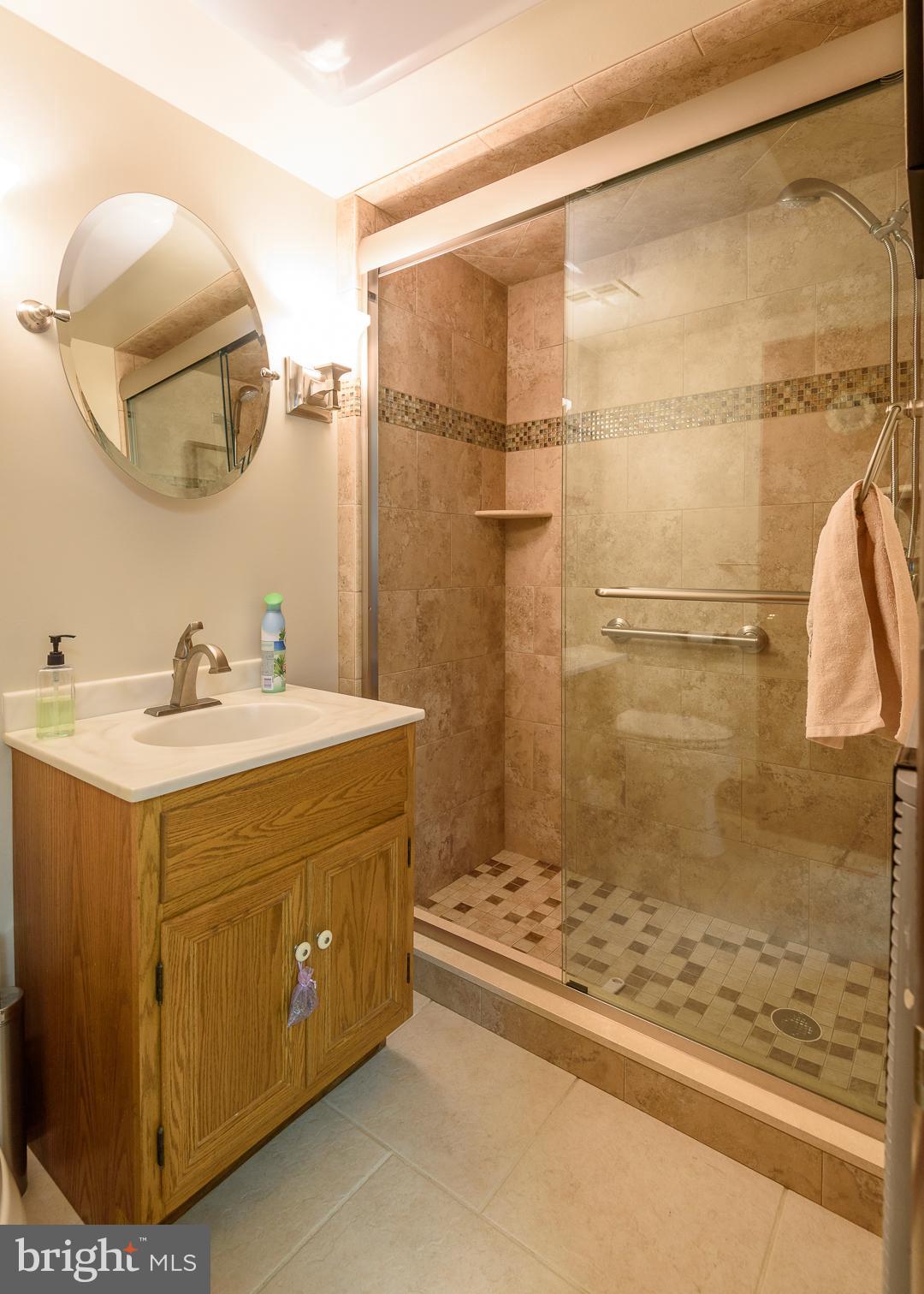 2915 Tower Road Huntingdon Valley, PA 19006 - Photo 69 of 106 Full Bath