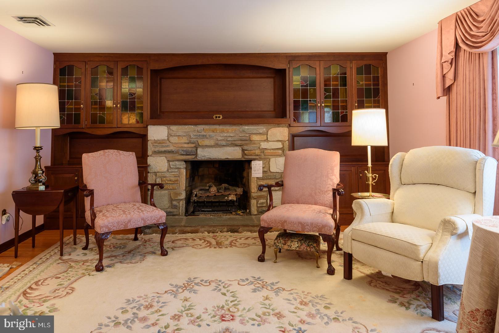 2915 Tower Road Huntingdon Valley, PA 19006 - Photo 10 of 106 Living Room