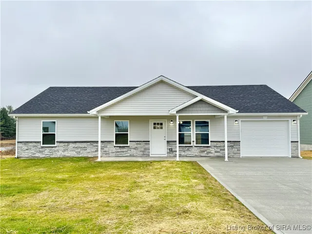 $229,900 | 1236 Woodland Avenue, Scottsburg, IN 47170