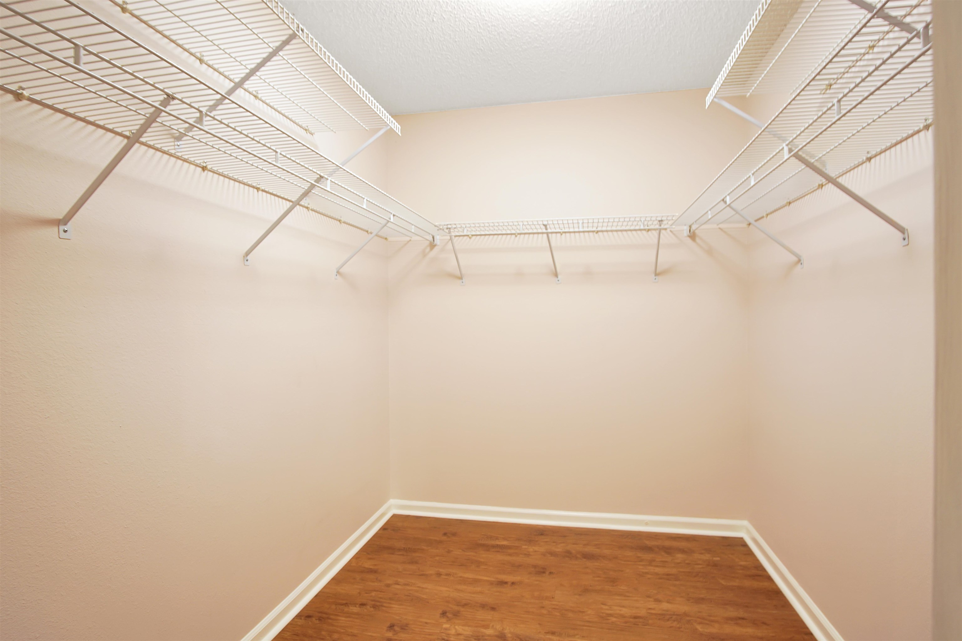 892 Stone House Road Tallahassee, FL 32301 - Photo 8 of 42 Gallery Image 8