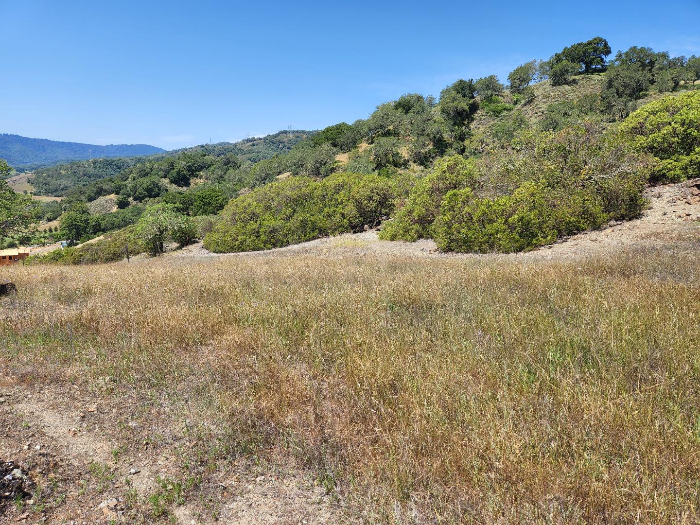 9820 Burchell Road Gilroy, CA 95020 - Photo 7 of 22