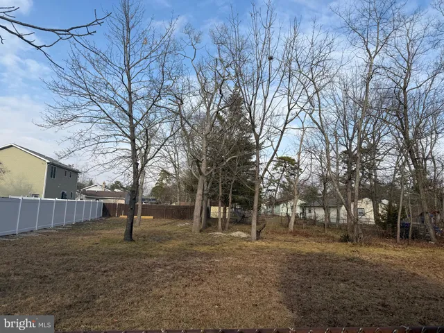 a view of house with a street view