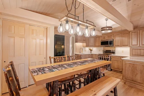 $1,095,000 | 38 Lake Shore Drive, Unit 12, Moultonborough, NH 03254