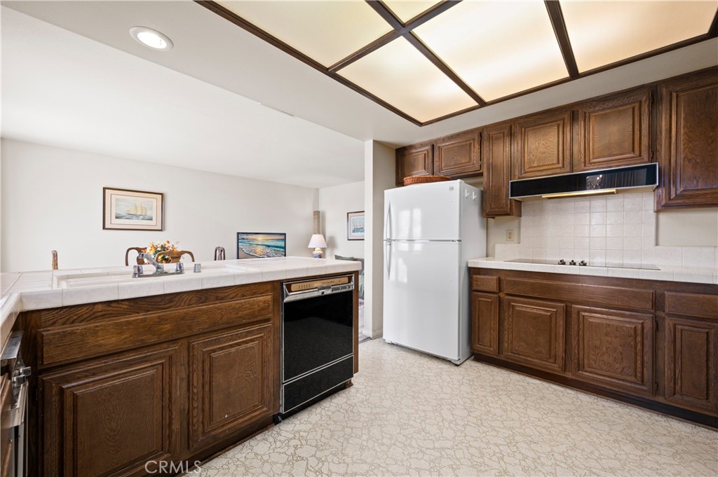 21 Beachcomber Drive Corona del Mar, CA 92625 - Photo 26 of 75 Gallery Image 26