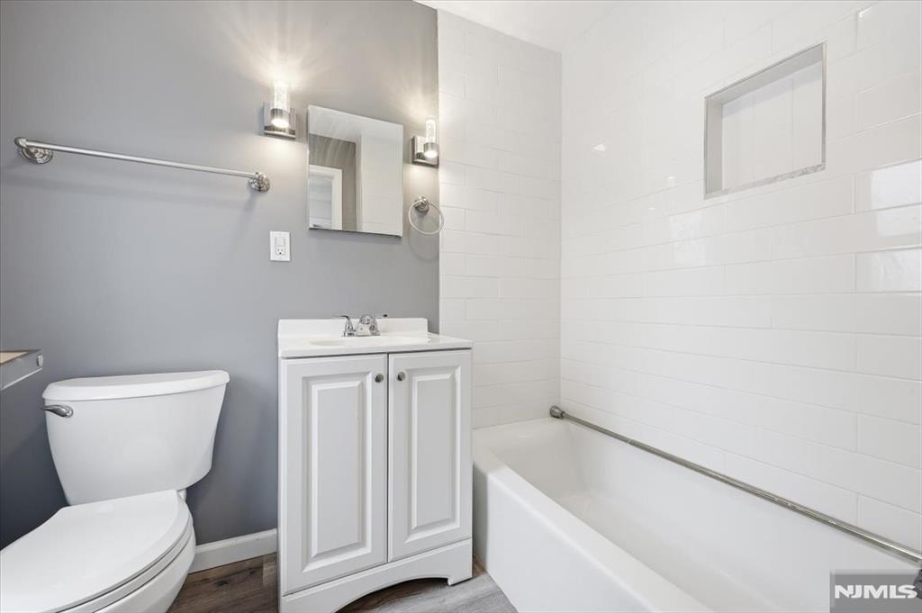 92 George Street Tenafly, NJ 07670 - Photo 6 of 16