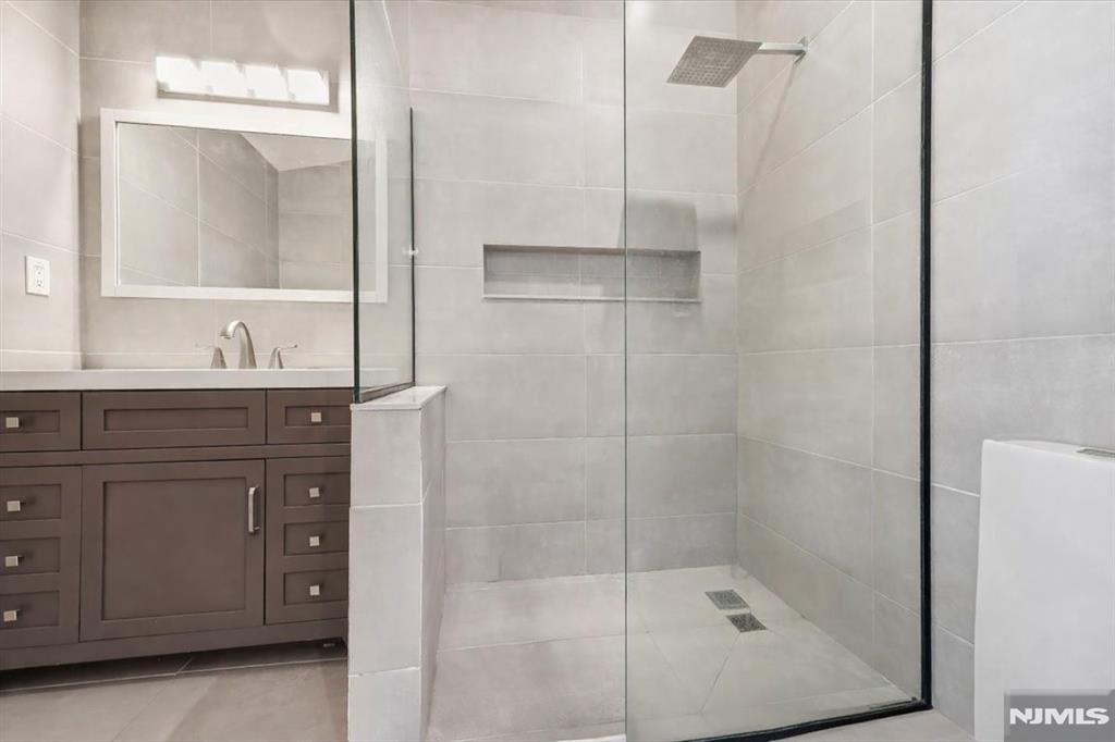 92 George Street Tenafly, NJ 07670 - Photo 10 of 16