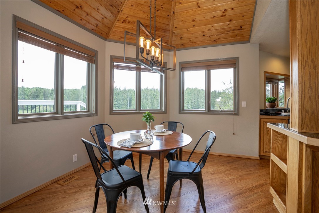 916 Bergeson Road Southwest Lakebay, WA 98349 - Photo 14 of 40 Gallery Image 14