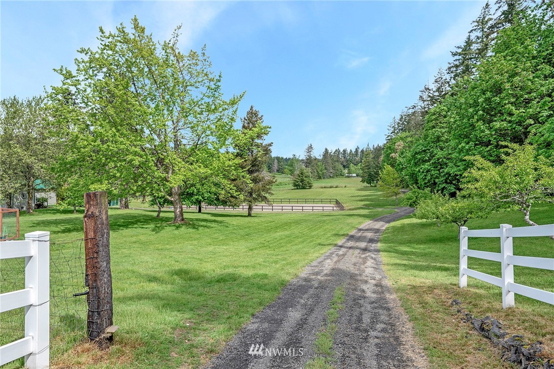 916 Bergeson Road Southwest Lakebay, WA 98349 - Photo 3 of 40 Gallery Image 3