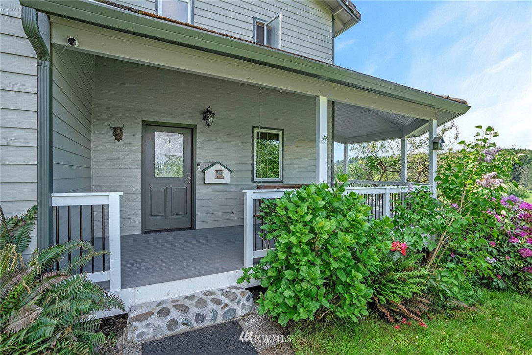 916 Bergeson Road Southwest Lakebay, WA 98349 - Photo 7 of 40 Gallery Image 7