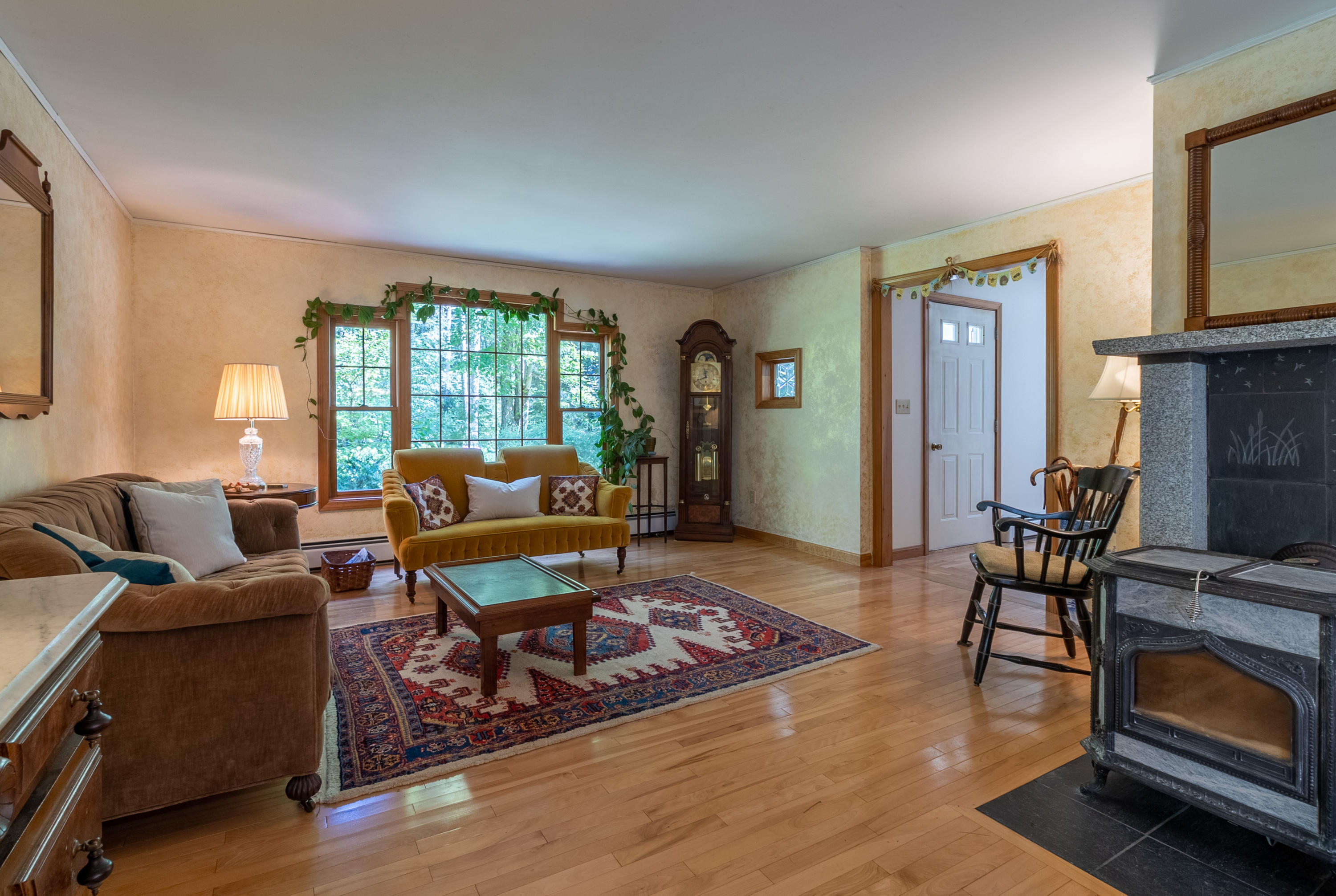 697 River Road Arundel, ME 04046 - Photo 8 of 50 Living Room with Entry