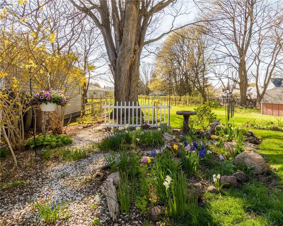 6239 State Rte 21 Williamson, NY 14589 - Photo 27 of 40