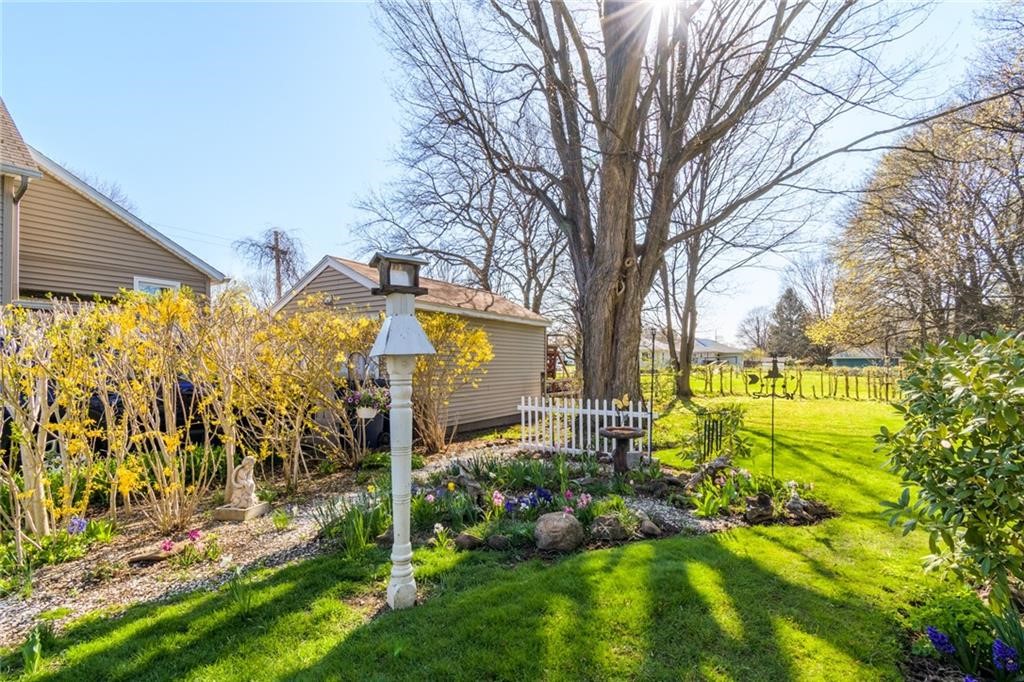 6239 State Rte 21 Williamson, NY 14589 - Photo 33 of 40